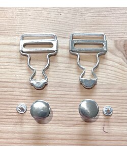 Two Stitches Spännen med knappar till snickarbyxor silver 2-pack