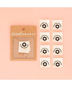 Sarah Hearts Tygetikett tygmärke 8 st 